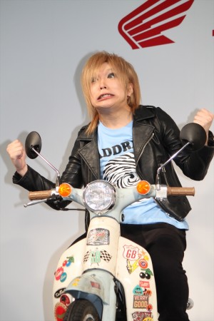 Honda「二輪車新TVCM発表会」出席したゴールデンボンバー