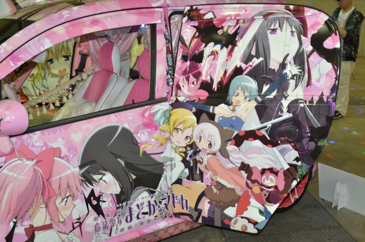 ＜ニコニコ超会議2015＞フォト特集！大相撲、コンパニオン、痛車、妖怪ウォッチ…