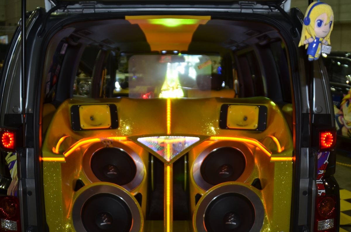 ＜ニコニコ超会議2015＞フォト特集！大相撲、コンパニオン、痛車、妖怪ウォッチ…