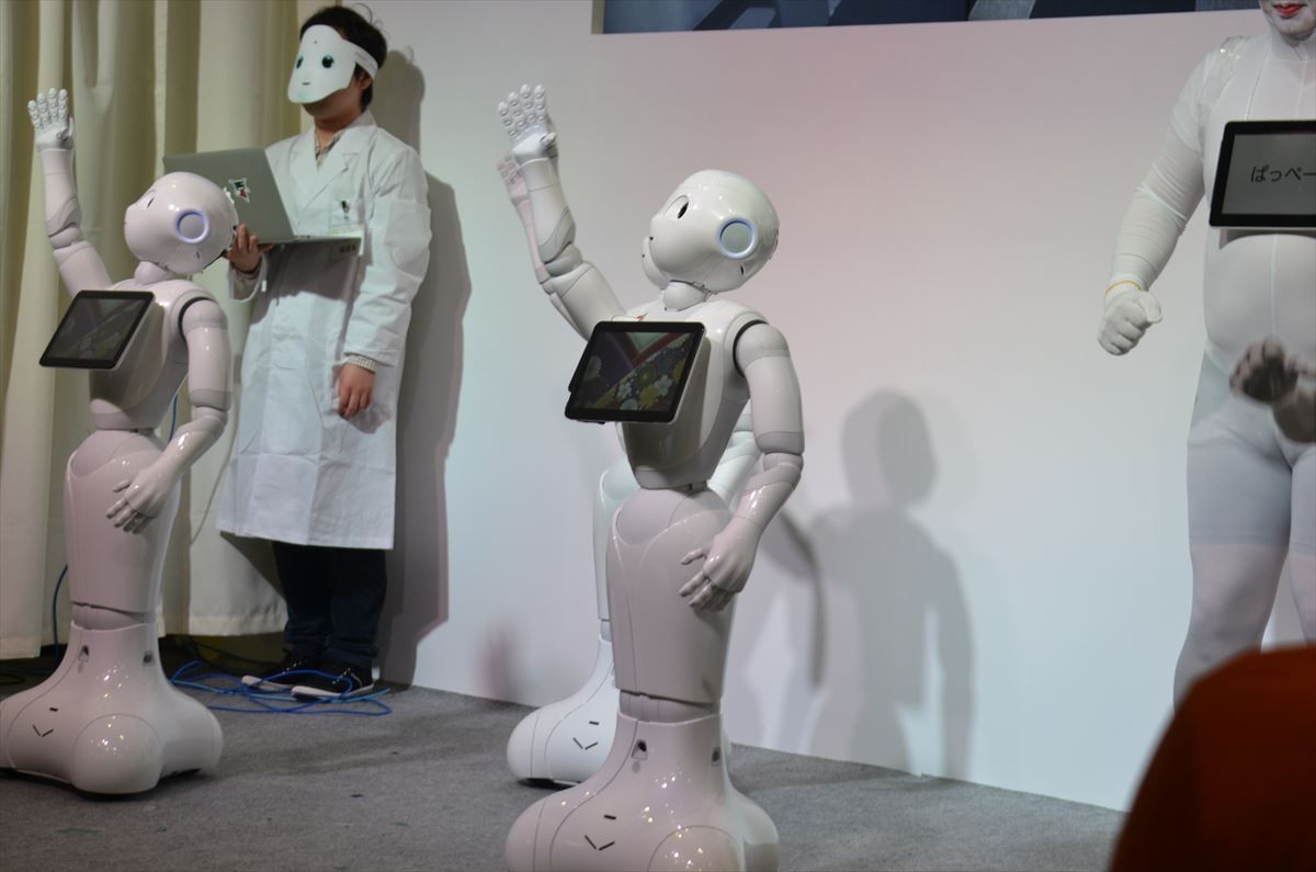＜ニコニコ超会議2015＞フォト特集！大相撲、コンパニオン、痛車、妖怪ウォッチ…