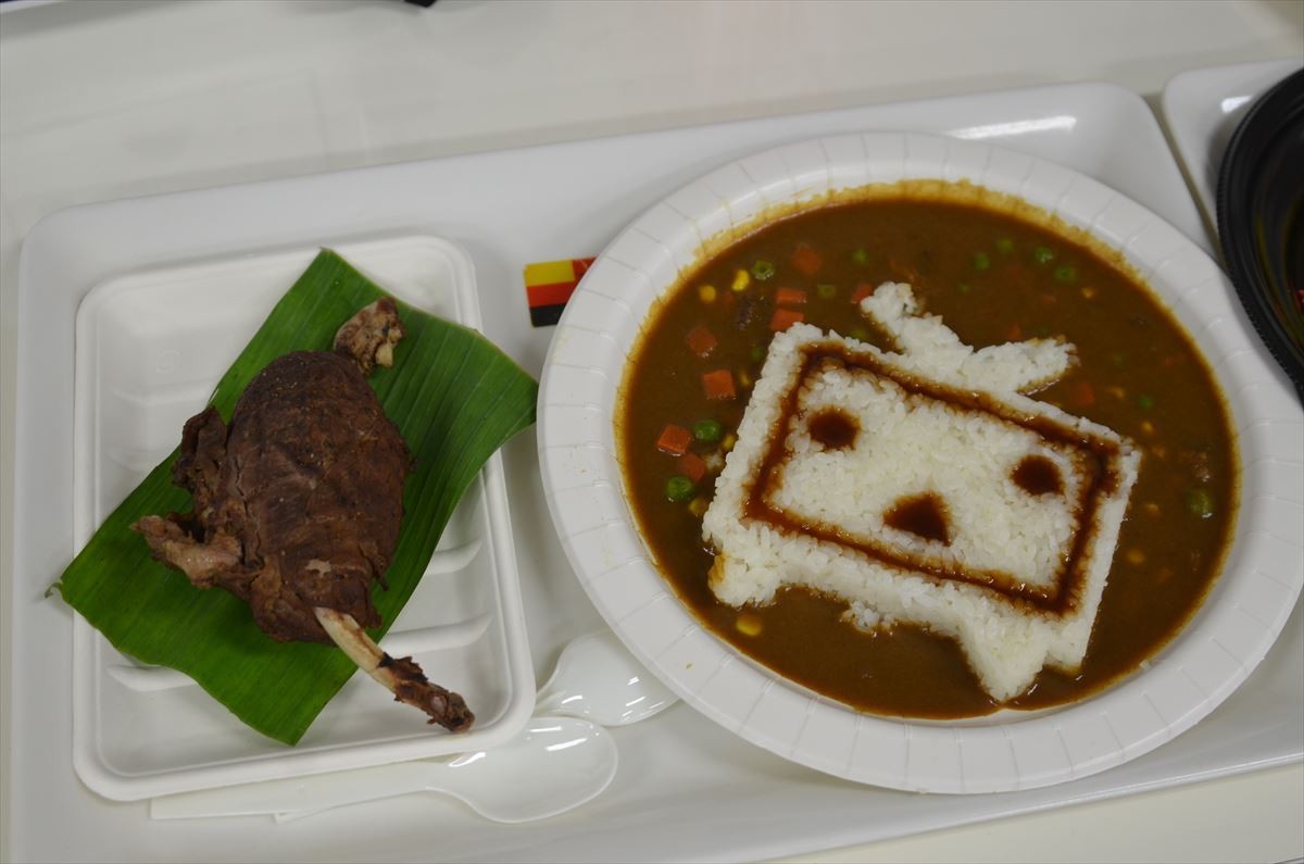 ＜ニコニコ超会議2015＞フォト特集！大相撲、コンパニオン、痛車、妖怪ウォッチ…