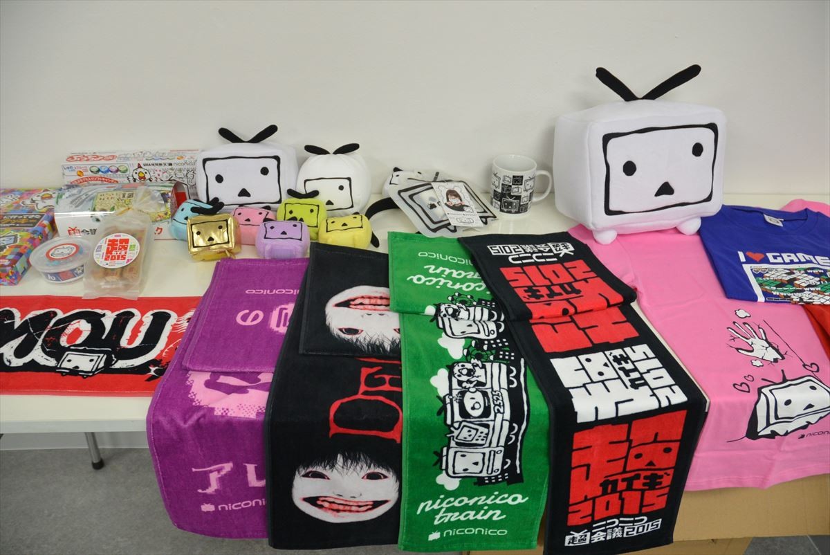 ＜ニコニコ超会議2015＞フォト特集！大相撲、コンパニオン、痛車、妖怪ウォッチ…