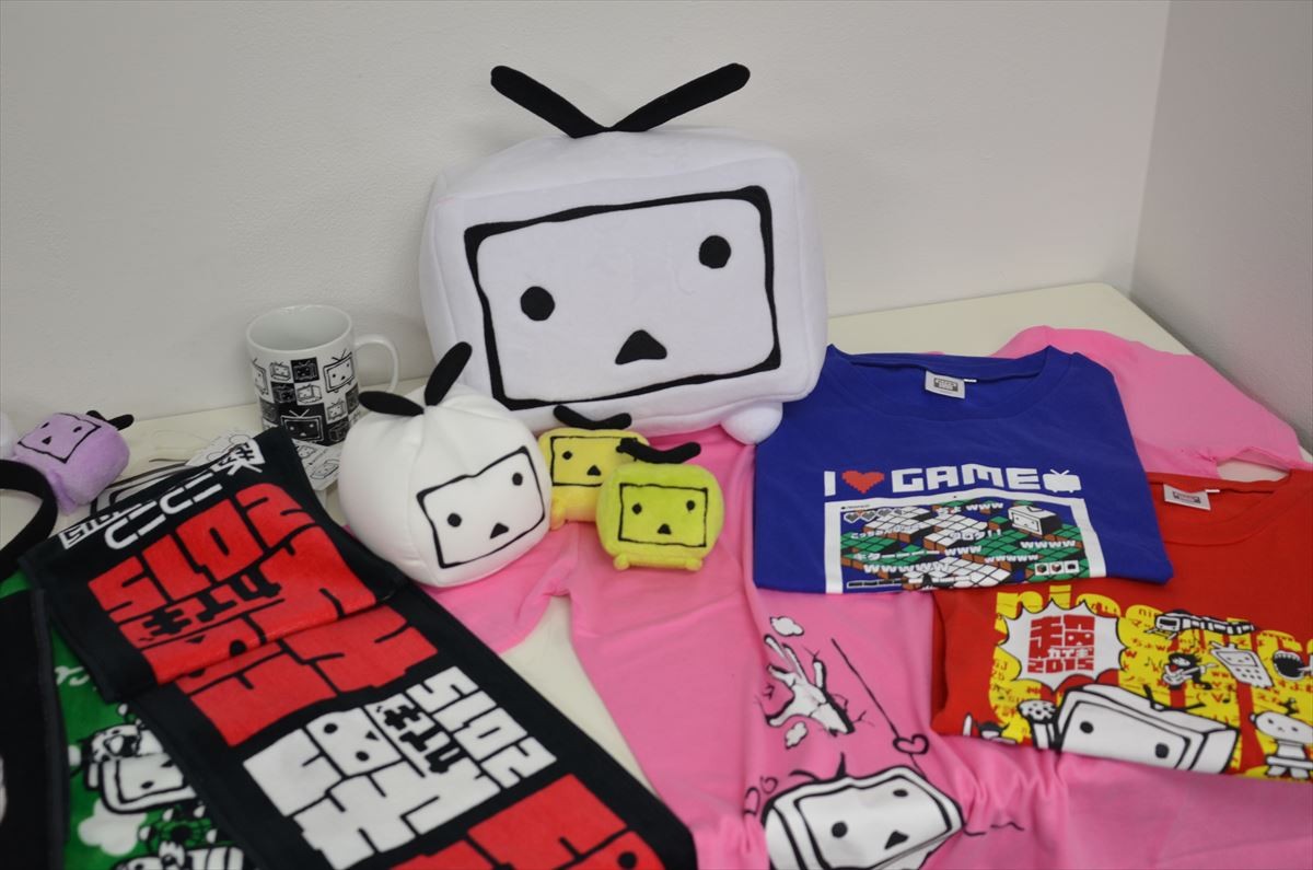 ＜ニコニコ超会議2015＞フォト特集！大相撲、コンパニオン、痛車、妖怪ウォッチ…