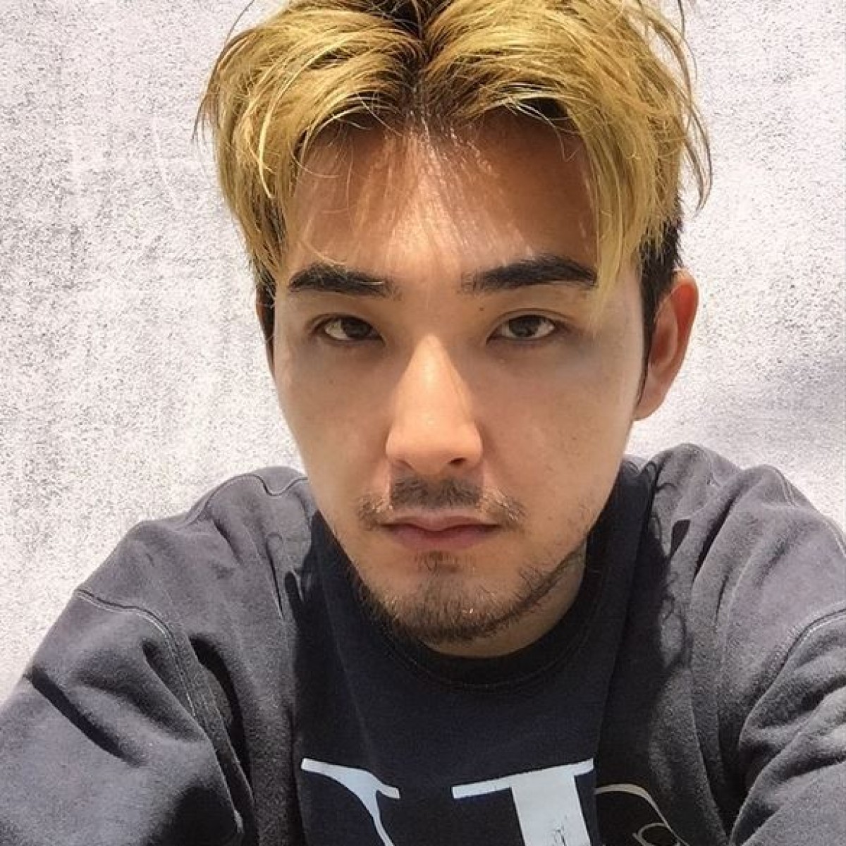 松田龍平、“不良少年風”金髪を披露　ファン「悪くないなぁ！」