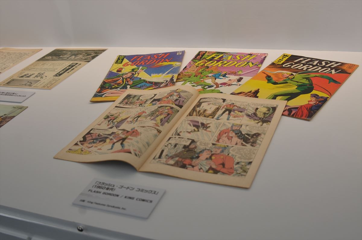＜フォト特集＞「スター・ウォーズ展」アート作品から衣装展示、ダース・ベイダーまで