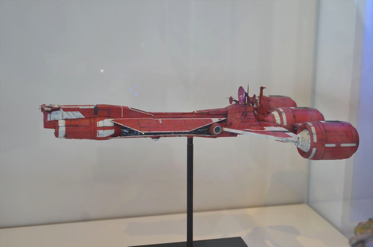＜フォト特集＞「スター・ウォーズ展」アート作品から衣装展示、ダース・ベイダーまで
