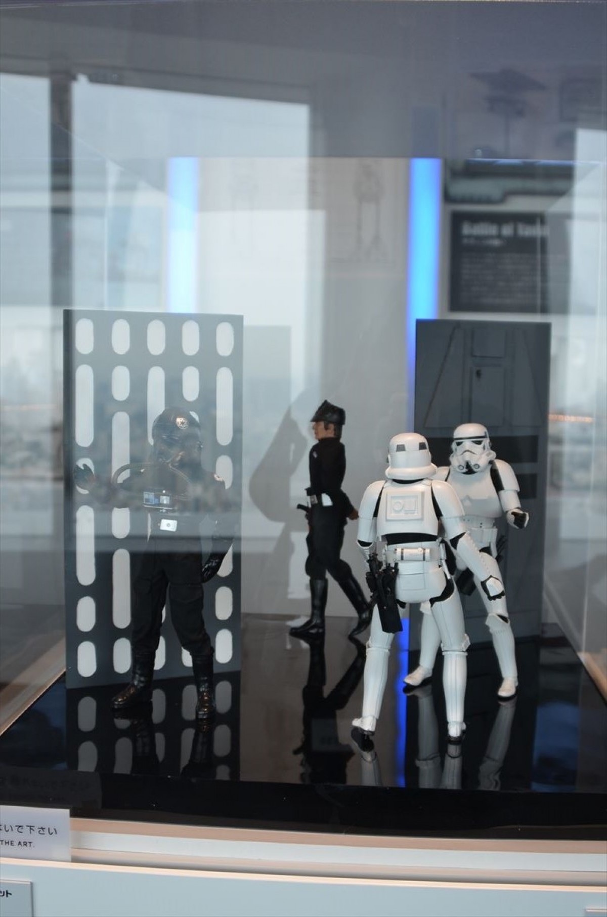 ＜フォト特集＞「スター・ウォーズ展」アート作品から衣装展示、ダース・ベイダーまで