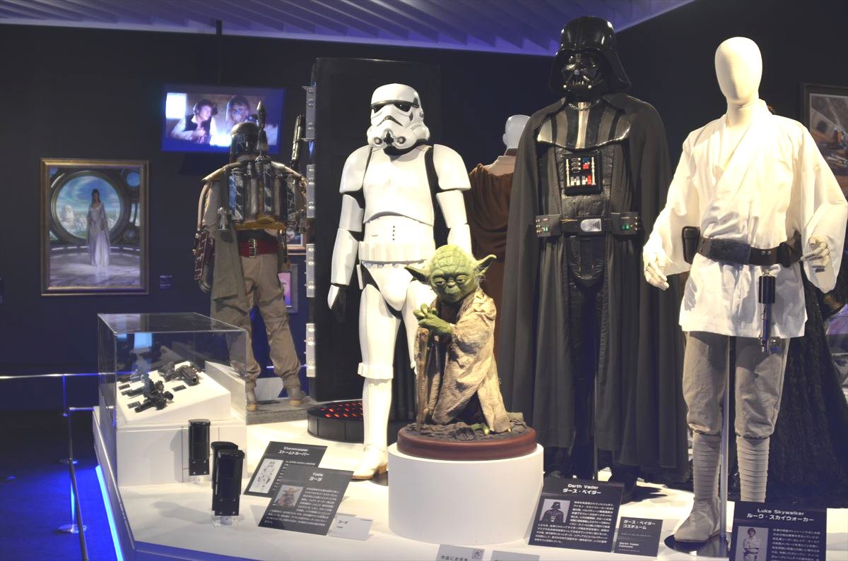 ＜フォト特集＞「スター・ウォーズ展」アート作品から衣装展示、ダース・ベイダーまで