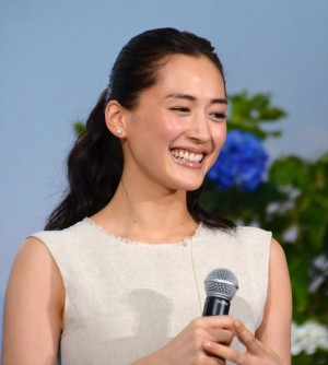 『海街diary』完成披露イベントに出席した綾瀬はるか