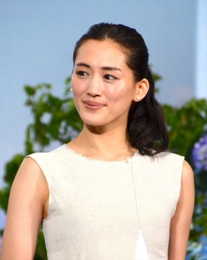 『海街diary』完成披露イベントに出席した綾瀬はるか