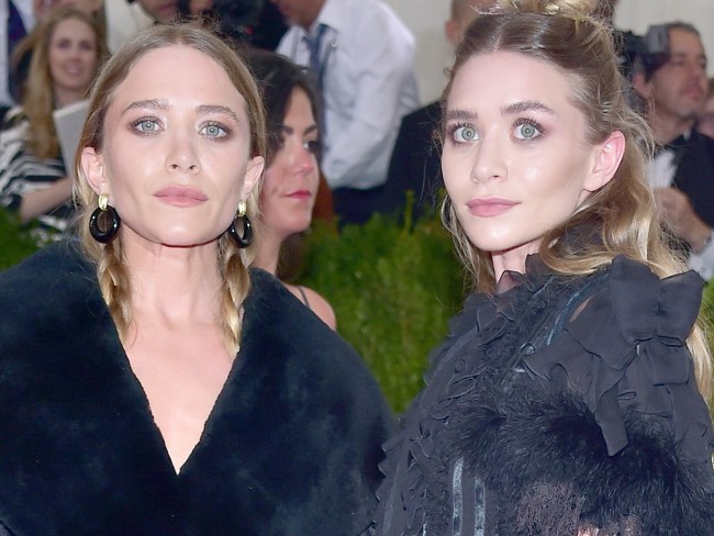 ライム病を患っていると伝えられた、アシュレイ・オルセン(右)※写真は今年5月開催Met Galaにて