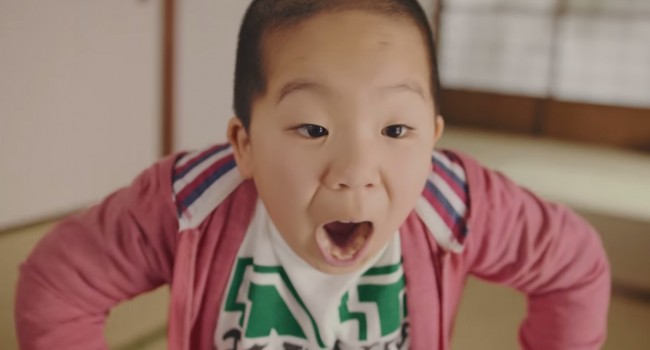 「２つの食感ソーダゼリー」のWeb動画が話題！