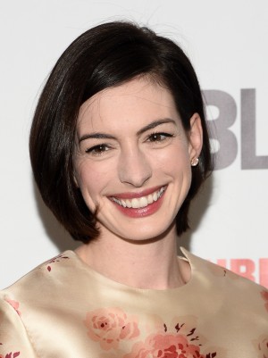 アン・ハサウェイが“ゴジラ”絡みの新作映画で主演！