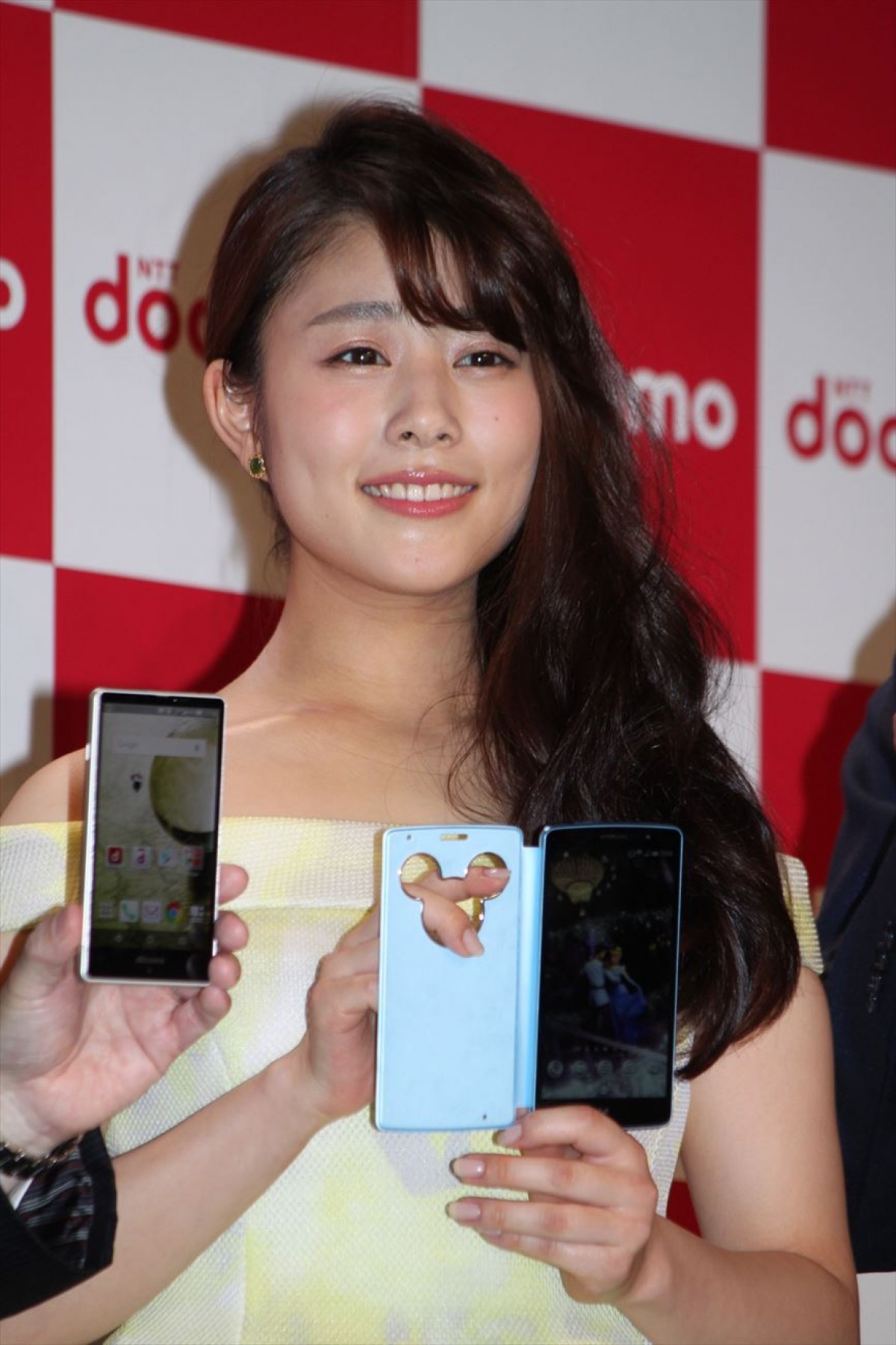 堤真一と綾野剛、初共演で相思相愛「キスしてしまいそう」「いい匂いがした」