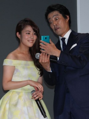 高畑充希、堤真一、「ドコモ  2015夏 新サービス・新商品発表会」にて