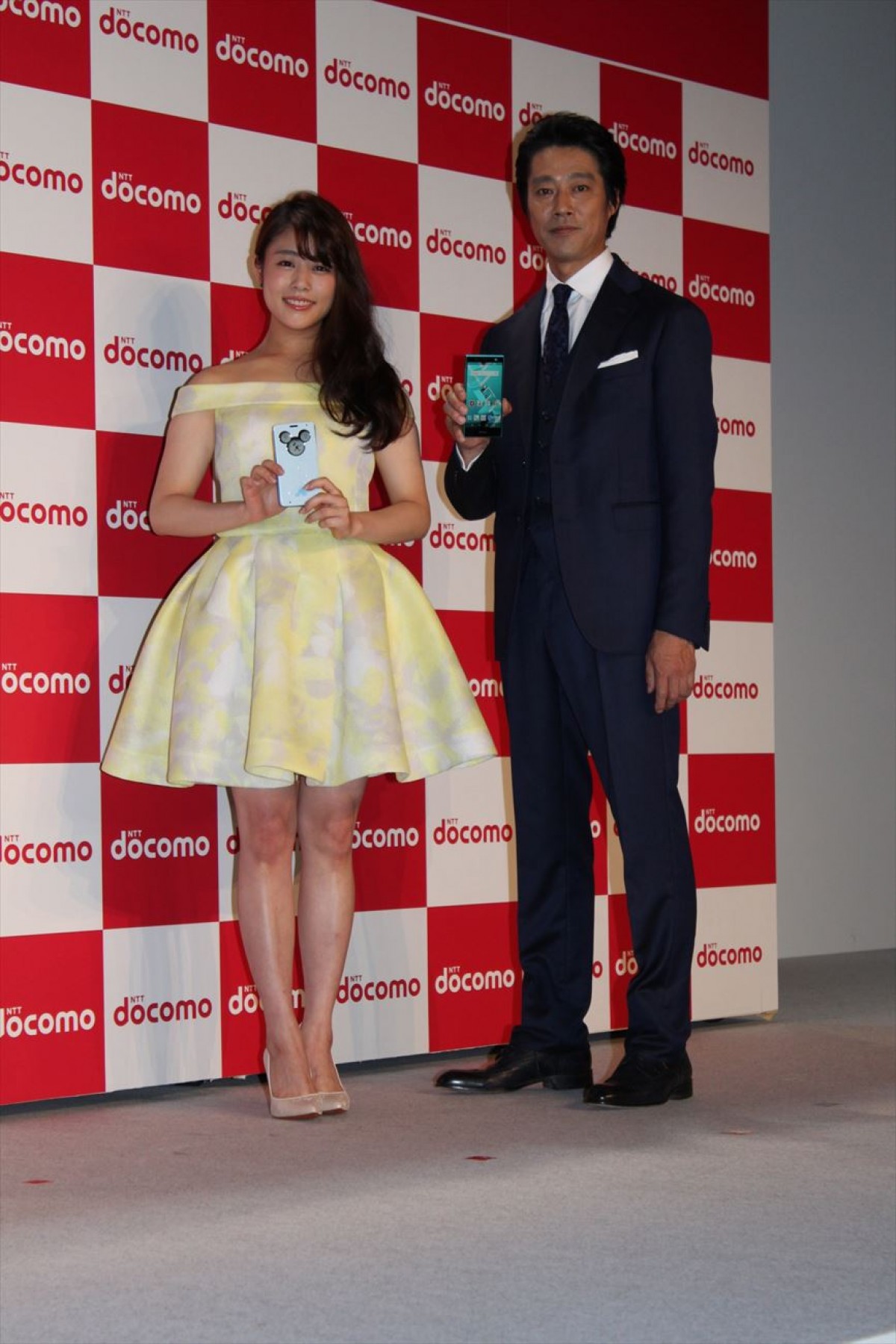 堤真一と綾野剛、初共演で相思相愛「キスしてしまいそう」「いい匂いがした」