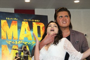 『マッドマックス 怒りのデス・ロード』公開アフレコ収録にて登場した竹内力＆たかはし智秋