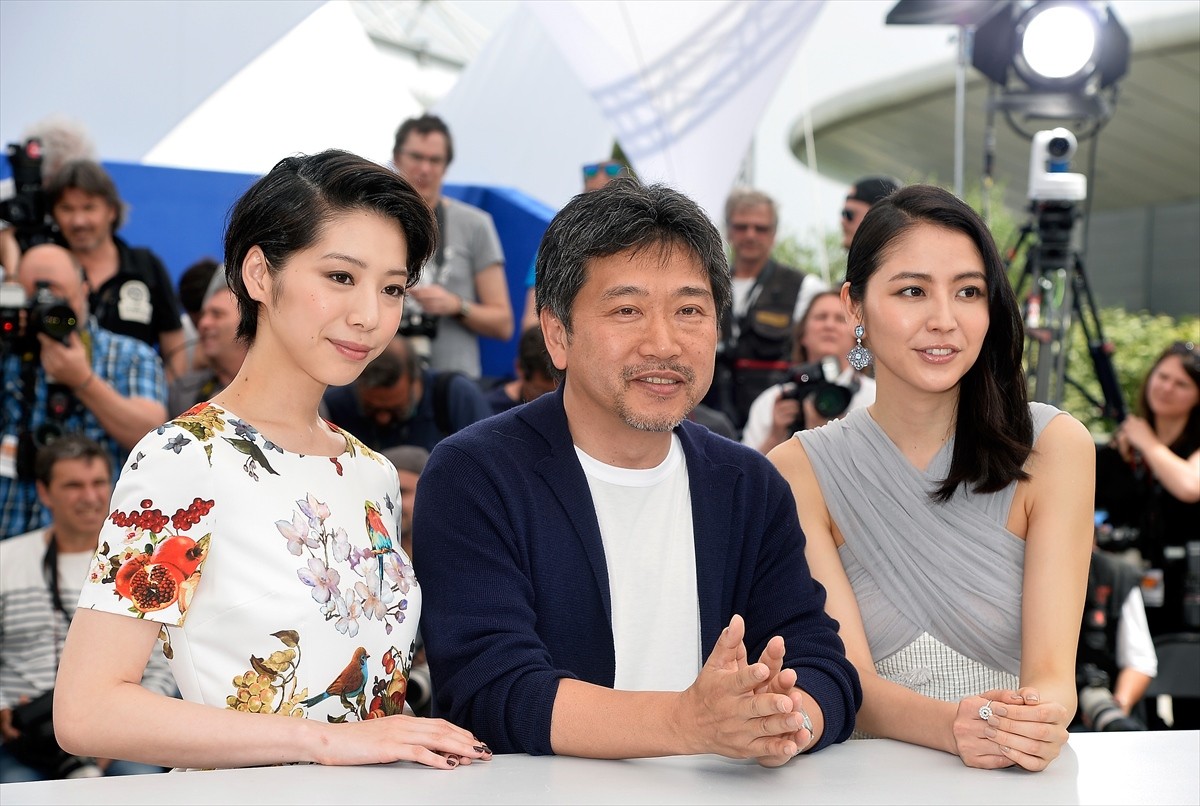 『海街diary』4姉妹、華やかなドレス姿でカンヌ魅了　上映後の拍手喝采に興奮
