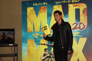 AKIRA、『マッドマックス 怒りのデス・ロード』アフレコ収録会にて