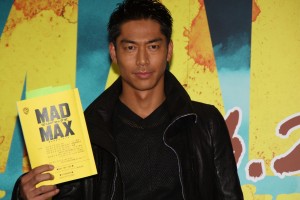 AKIRA、『マッドマックス 怒りのデス・ロード』アフレコ収録会にて