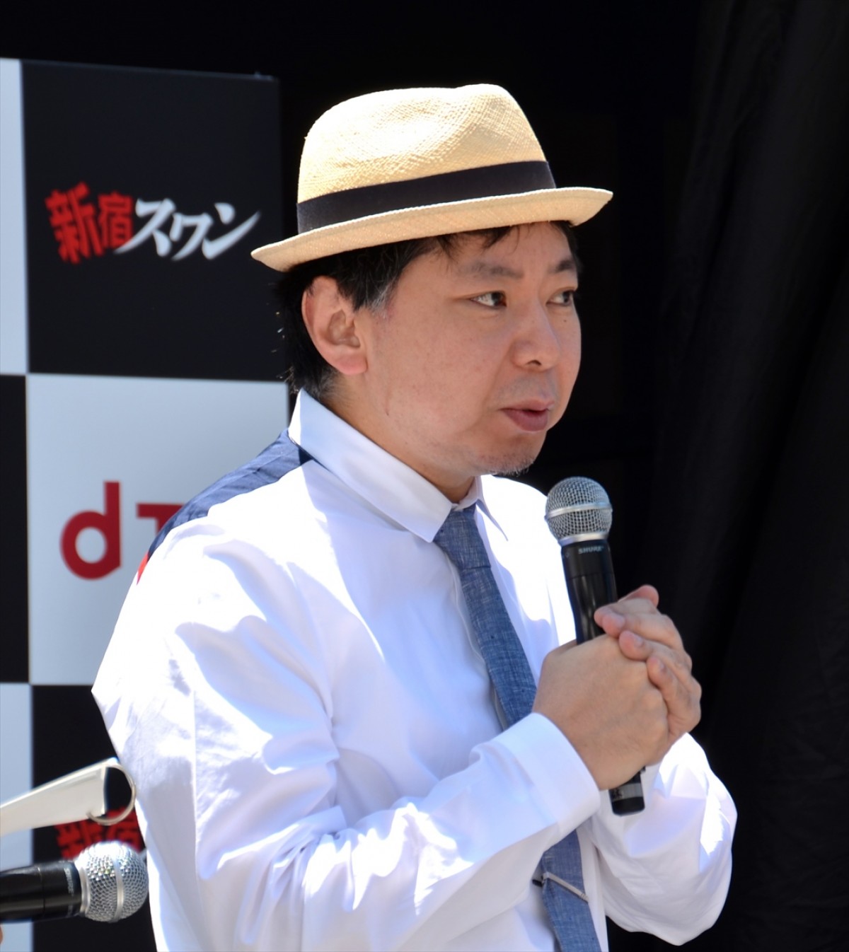綾野剛、ざわちん山田孝之メイクに「すごく似てる！ 身長もこんな感じ」と絶賛