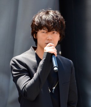 『新宿スワン』PRイベントに登場した綾野剛