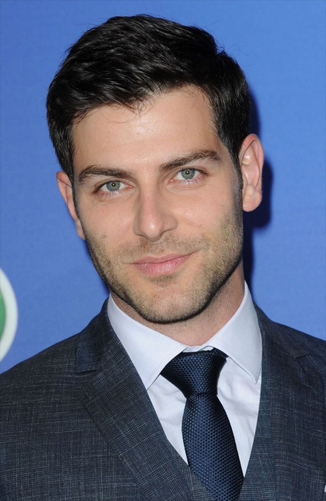 デヴィッド・ジュントーリ　David Giuntoli