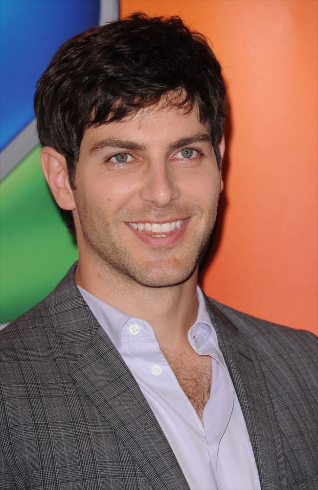 デヴィッド・ジュントーリ　David Giuntoli