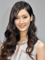 “平成顔”の女優・菜々緒