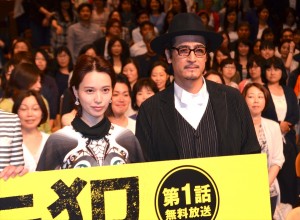 連続ドラマW『予告犯‐THE PAIN‐』完成披露試写会に登場した戸田恵梨香、橋本さとし