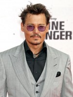 ジョニー・デップ、愛犬の“密輸”で刑務所行きか罰金の可能性