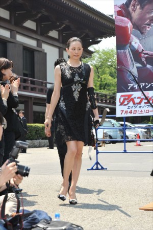 米倉涼子、『アベンジャーズ／エイジ・オブ・ウルトロン』大ヒット祈願イベントにて