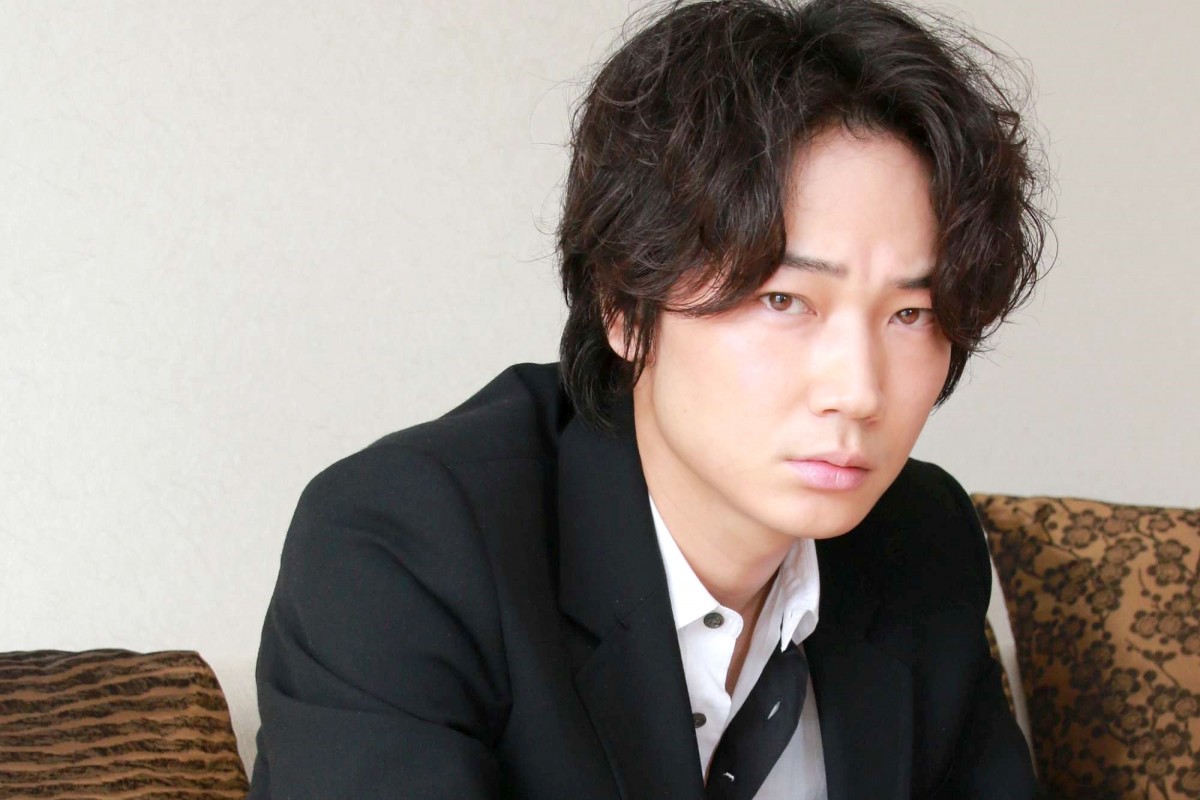 綾野剛 出し惜しみをしない 俳優 として園子温監督へ挑んだアプローチ 15年5月29日 映画 インタビュー クランクイン