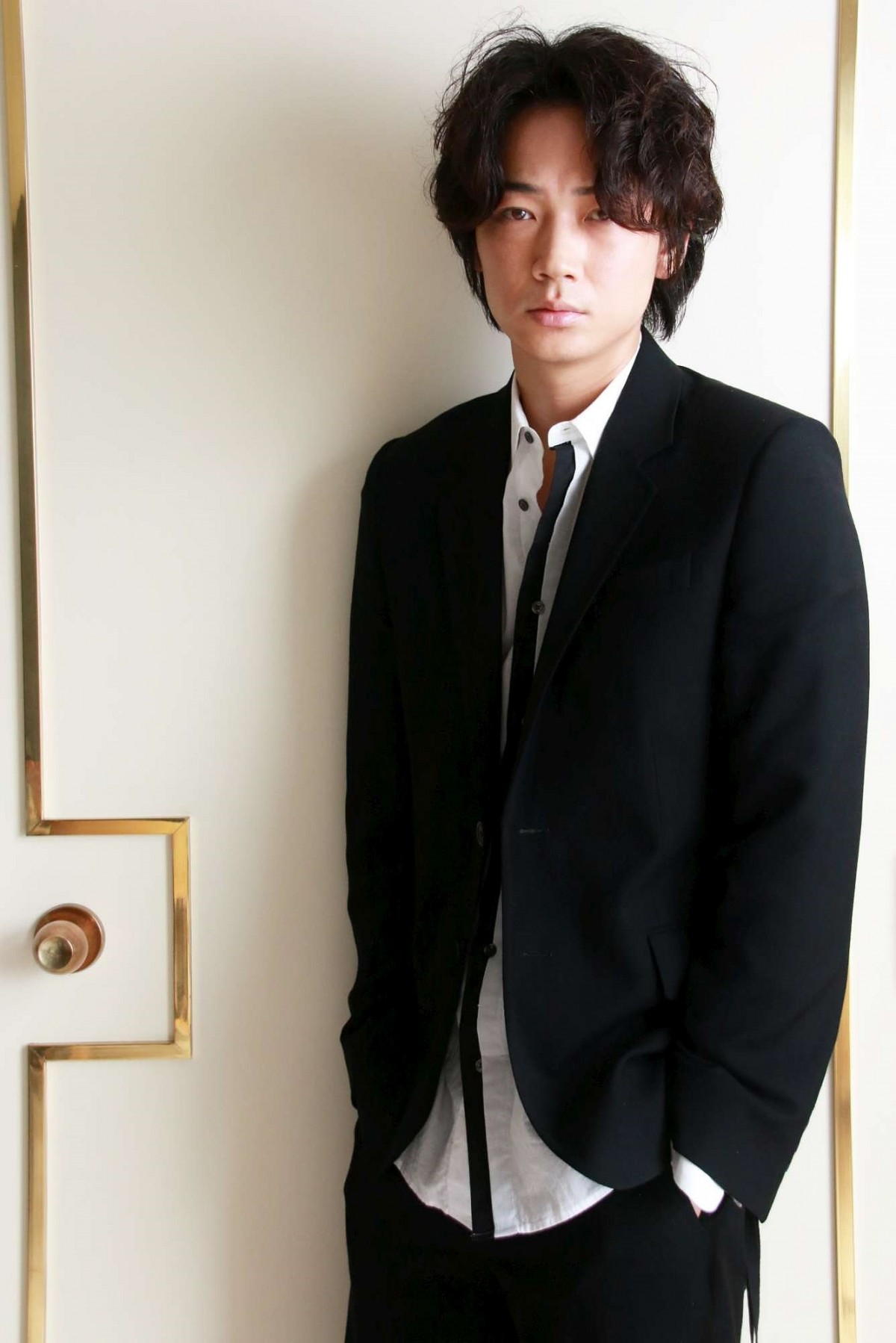 綾野剛「出し惜しみをしない」“俳優”として園子温監督へ挑んだアプローチ