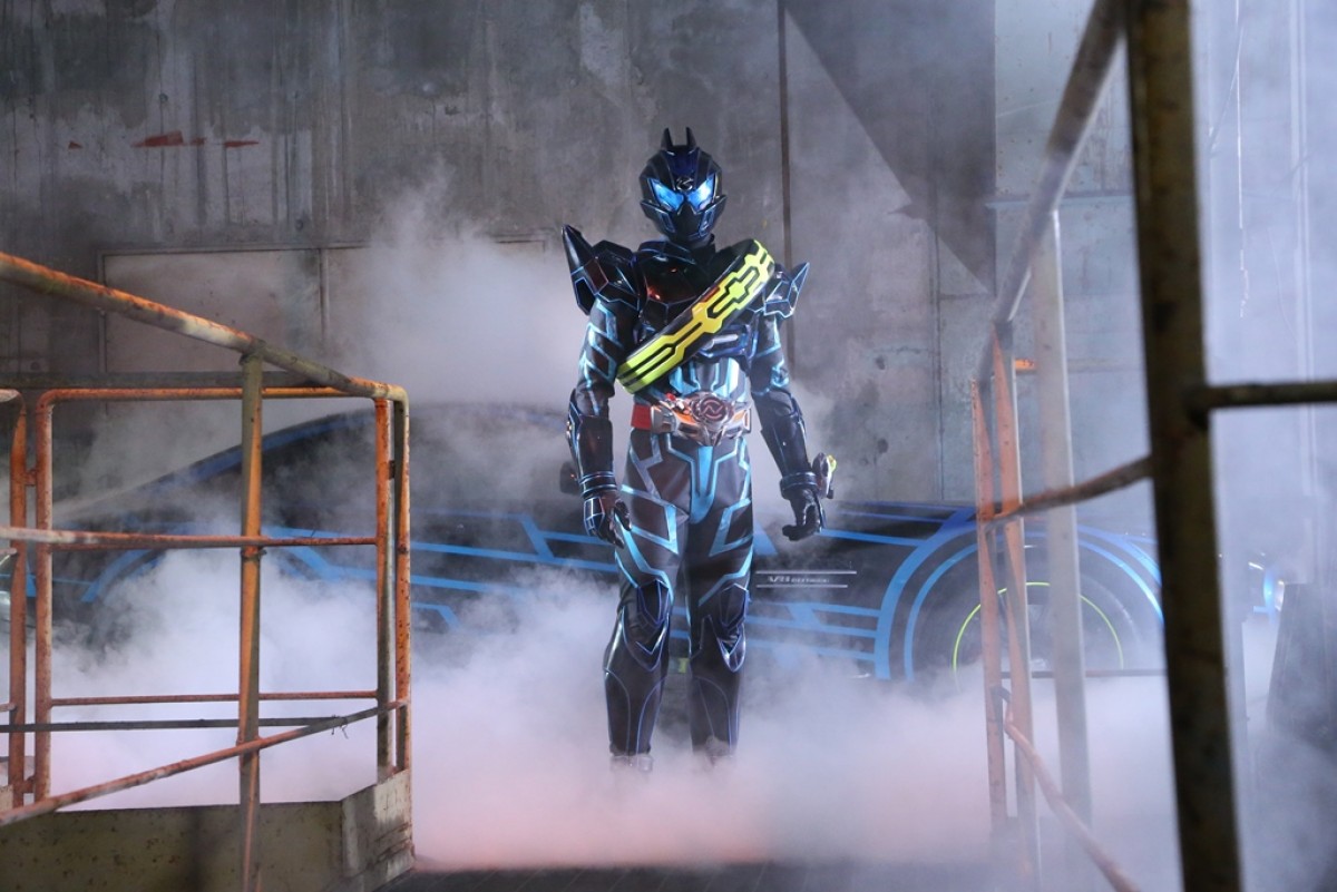 『劇場版 仮面ライダードライブ サプライズ・フューチャー』 史上最強の敵・仮面ライダーダークドライブ