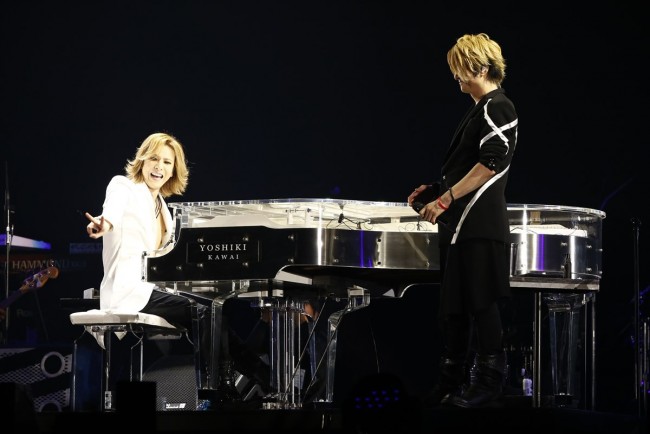 GLAY20周年記念東京ドーム公演に出演したYOSHIKI