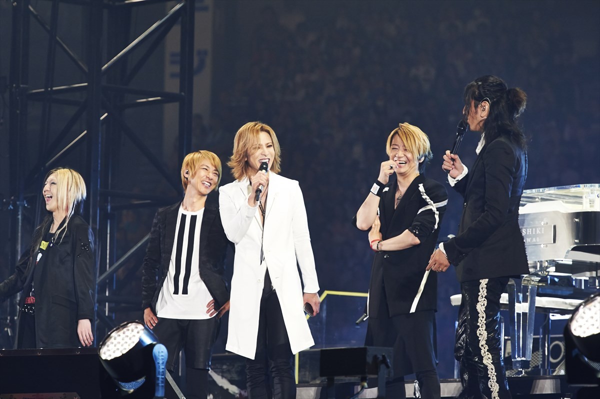 YOSHIKI、GLAYライブにサプライズ参戦！ GLAYファン全員で「We are X！」