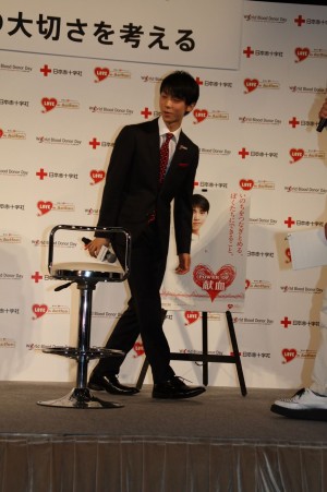 「羽生結弦と共にいのちと献血の大切さを考えるイベント」に出席した羽生結弦選手