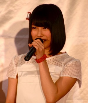 横山由依、「AKB48選抜総選挙ミュージアム」オープニングセレモニーにて