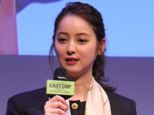 『THE LAST COP／ラストコップ』完成披露試写会に登場した佐々木希
