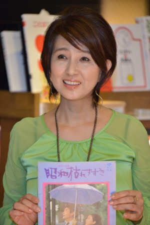 『昭和枯れすすき』発売記念トークショーに出席した秋吉久美子