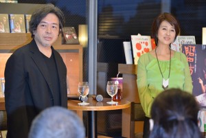 『昭和枯れすすき』発売記念トークショーに出席した樋口尚文、秋吉久美子