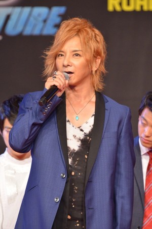 製作発表会見に登場した松岡充