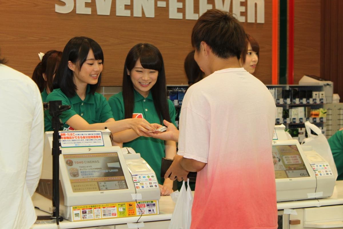 女性アイドル
