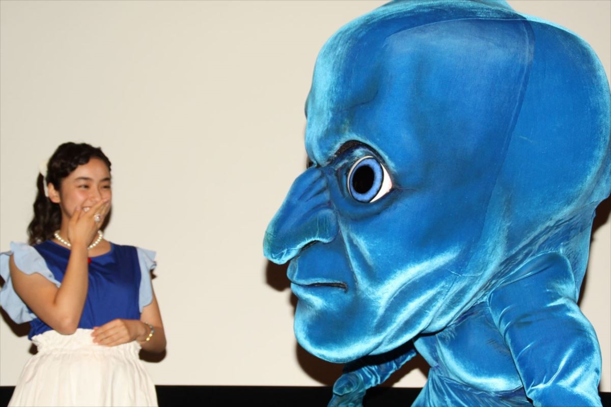 平愛梨の妹・平祐奈『青鬼』ヒロインに！「ホラ、姉妹でホラーに縁が…」ダジャレ連発