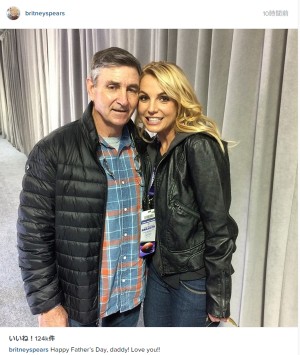 ブリトニー・スピアーズ、父との写真を投稿