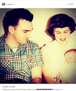 マドンナ、懐かしの父と母の写真を投稿