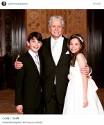 キャサリン・ゼタ＝ジョーンズ、夫マイケル・ダグラスと子供たちの写真を投稿
