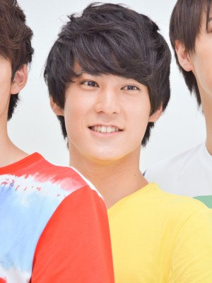 『サイドライン』メディア取材に応じた「超特急」