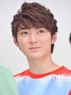 『サイドライン』メディア取材に応じた「超特急」